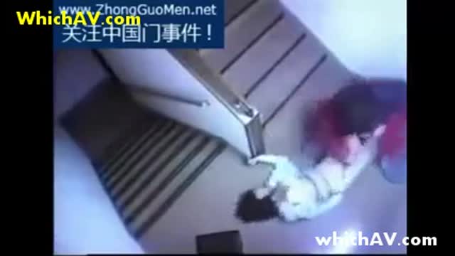 強國人在公寓樓梯間強姦女子，好危險啊！