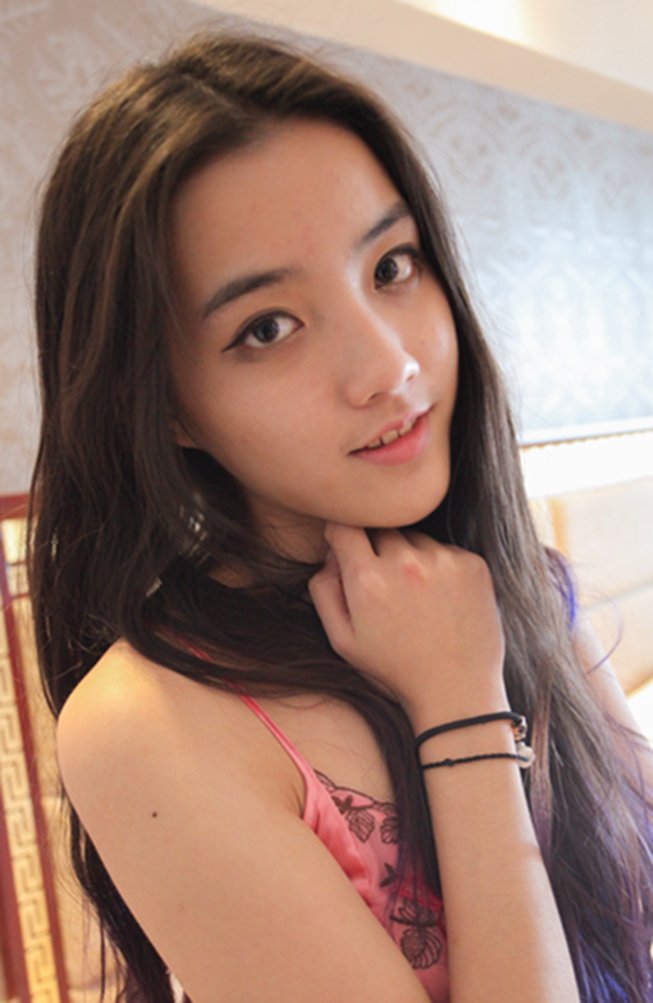 這麼逆天的顏值都出來拍了 生活不易啊[100P]