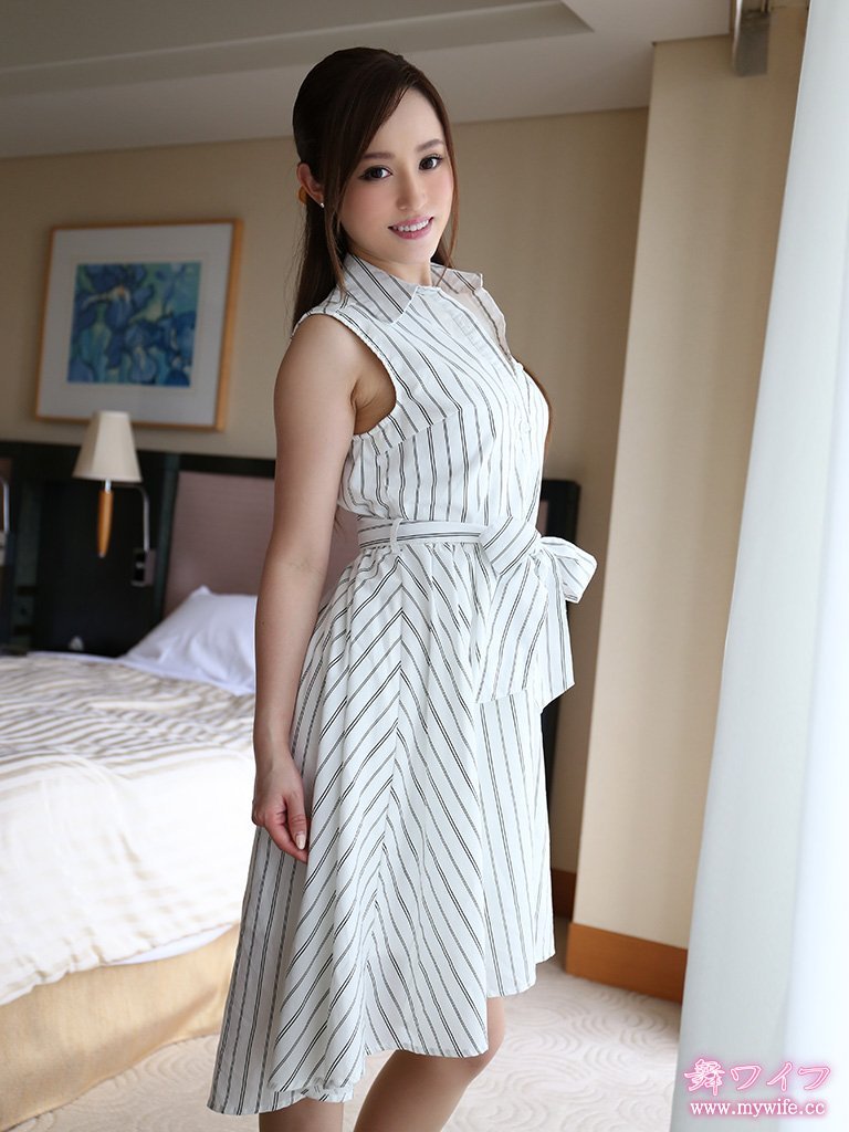 性感的森明音被隔壁大叔侵透[45P]