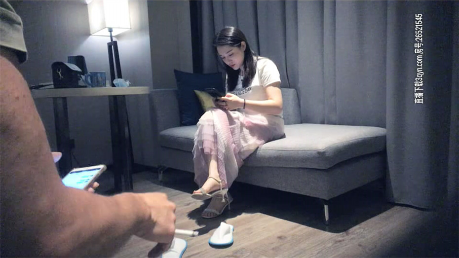 火爆探花大神〖91沈先生〗淩晨約炮漂亮兼職妹鴛鴦浴操炮 幹完給按摩