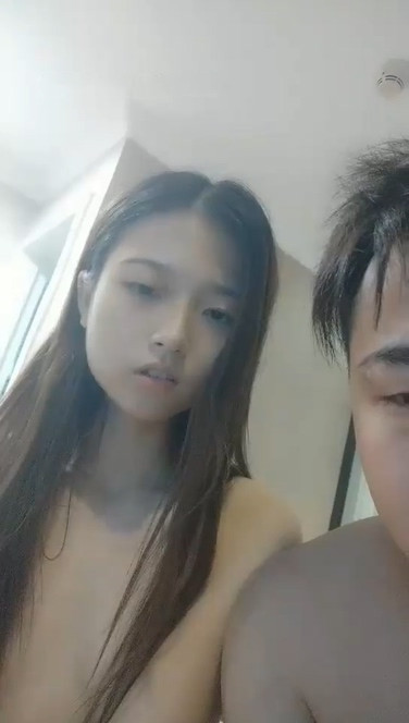 專約小姐姐新人長相清純嫩妹和炮友啪啪,口交特寫自摸粉穴抽插猛操浴室洗澡。