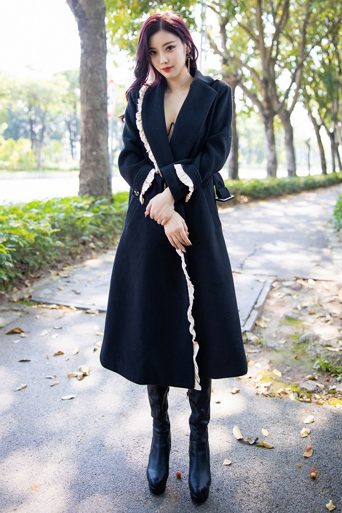 極品車模楊晨晨網襪美腳真空露出[50P]