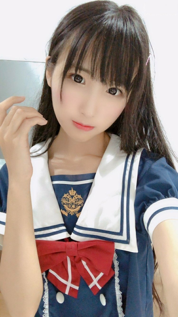 水靈精緻的cosplay女孩兒[28P]