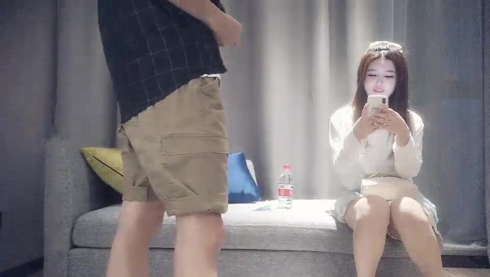 廣東男網約了位外貌甜美性感的氣質週邊女,開始聊得有點不愉快。