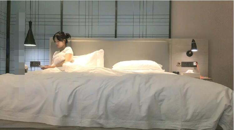 【AI高清2K修復】2020-9-12 小寶尋花約了個大奶妹子啪啪,深喉口交抽插猛操呻吟嬌喘誘人。