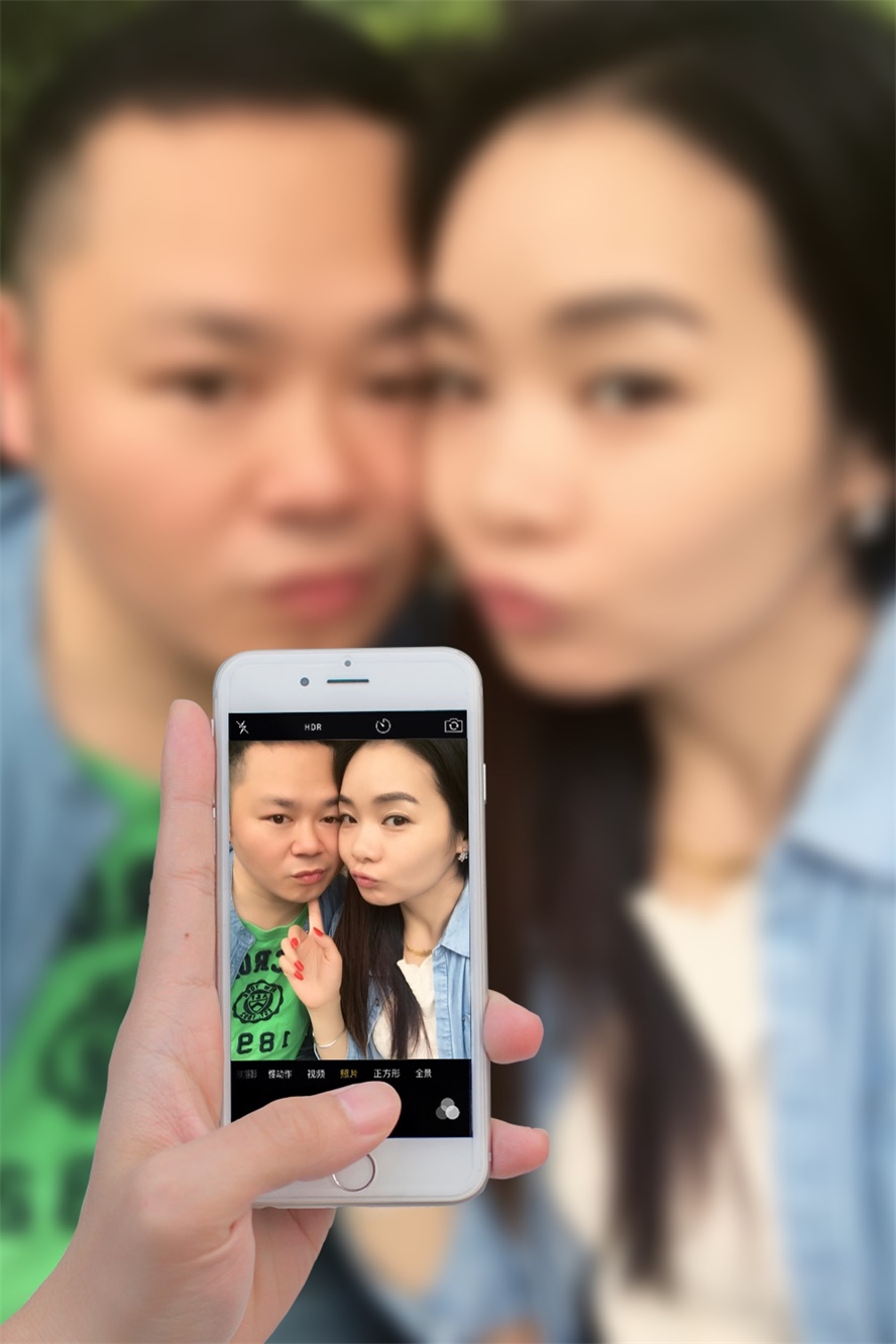 【百度雲洩密】良家人妻張禹和胖墩老公找這麼漂亮的老婆抓住人妻的兩邊屁股大力撞擊陰穴!