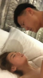 旅遊爆搞越南美妞作品 異域風情美女嬌小苗條啪啪停不了射了兩次。