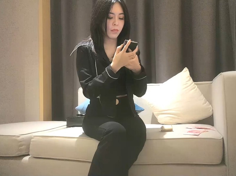 AI高清2K修復-91沈先生探花性感黑衣妹子酒店啪啪,穿著內衣黑絲高跟鞋撕襠。