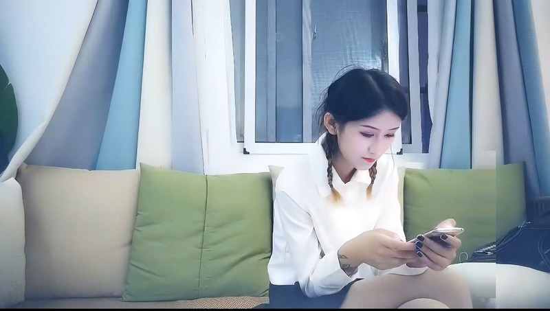 AI高清黃先生探花長相清純扎著兩個辮子萌妹啪啪。