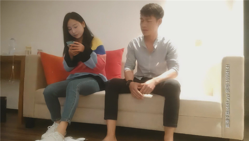 【午夜尋花】徒弟代班約戰兼職小白領,背著男友賺外快,美乳長腿溫柔配合,花樣繁多視覺盛宴。