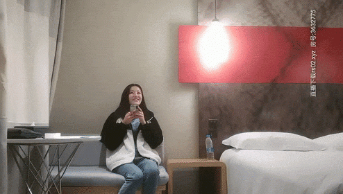 【全國探花】涉世未深的清新週邊小妹妹,態度好顏值高身材棒。