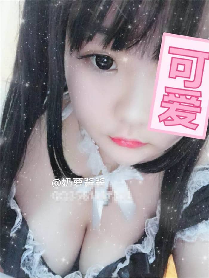 是奶蘿醬吖 小萌新巨乳H罩杯大奶人還這麼小就發育這麼大了豪乳巨誘惑!