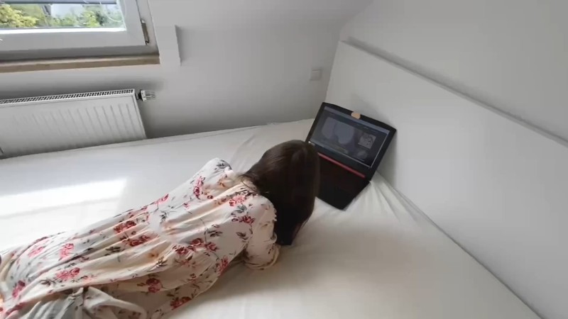 老婆玩電腦我玩她的逼 極品黑絲美臀美腿後入爆草 1080P高清 [246MB/MP4]