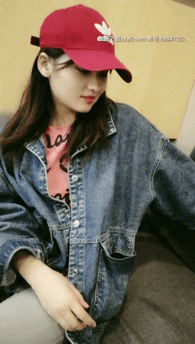 【大叔淦學妹】神似鄭爽的在校學生妹,喬總酒店開房無套內射粉穴,清純外表下這麼淫蕩