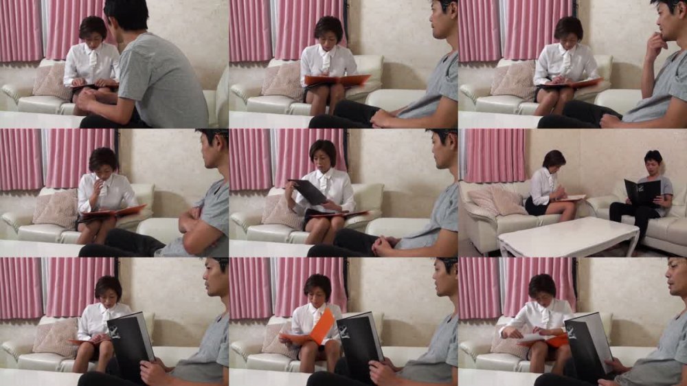 +++ [HD] MOKO-031 タイトスカート×太ももエロ お仕事中のおばさんに勃起チ●ポを見せ付けたら、発情して咥えてくれる！？