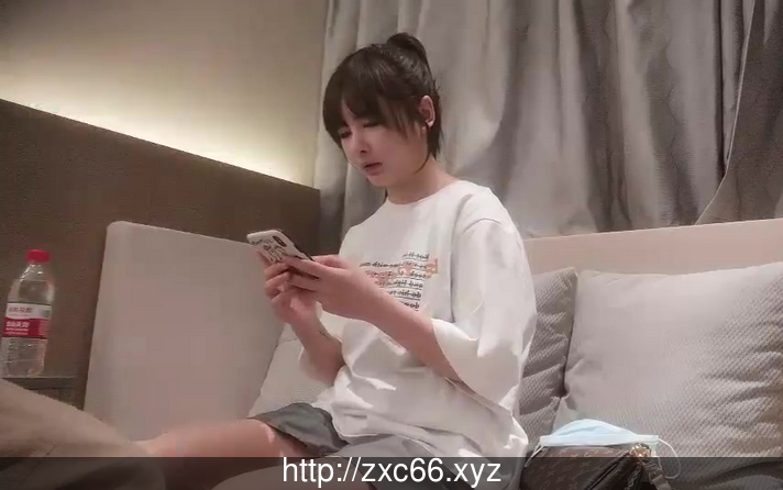 約了個肉肉身材萌妹子TP啪啪，調情舌吻摸奶近距離口交特寫