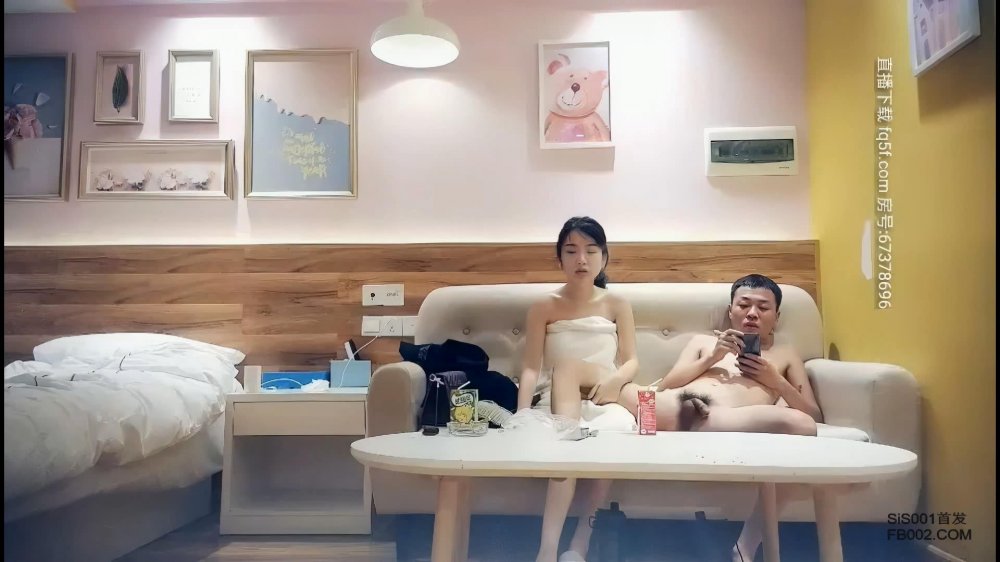 探花約斯文乖巧身材一流的超嫩妹子，皮光肉滑椒乳盈盈而握
