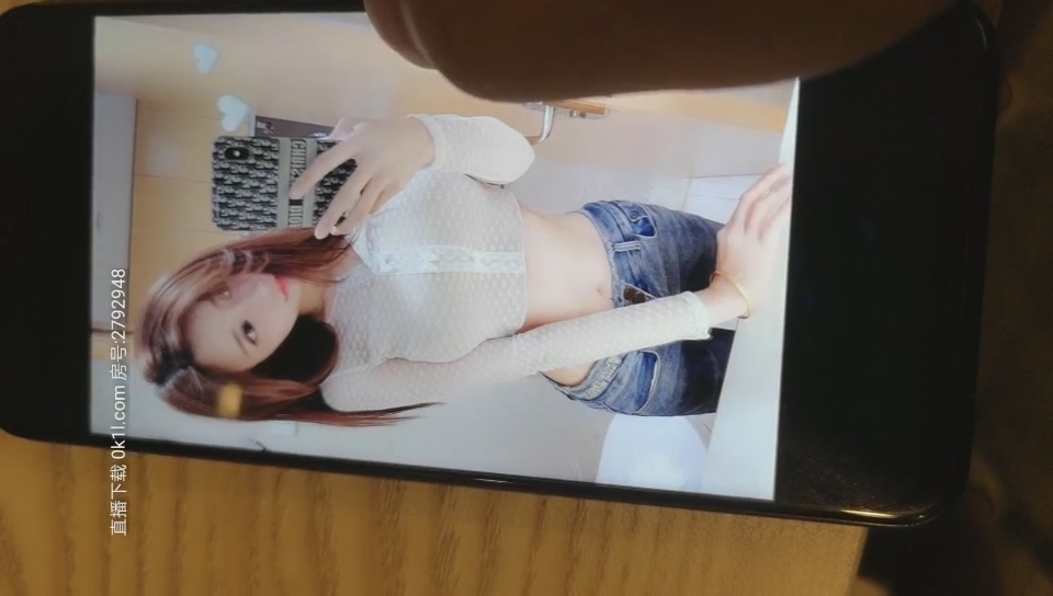 【橫掃全國週邊圈】兼職大學生美女，清新秀麗美腿翹臀，啪啪狂灌嬌喘連連