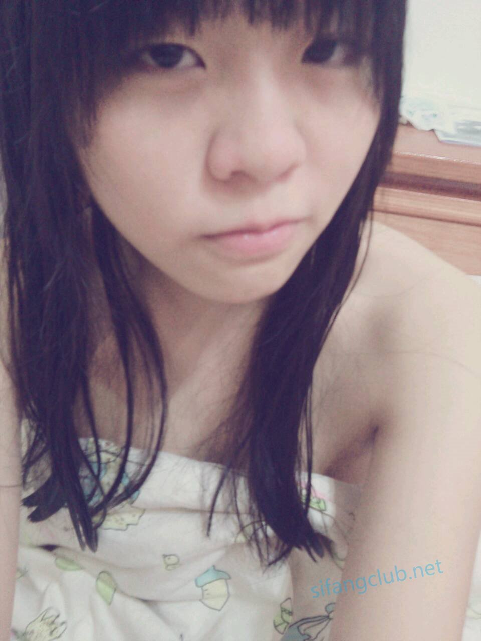 百度雲洩密系列大一妹子清澀的性福時光