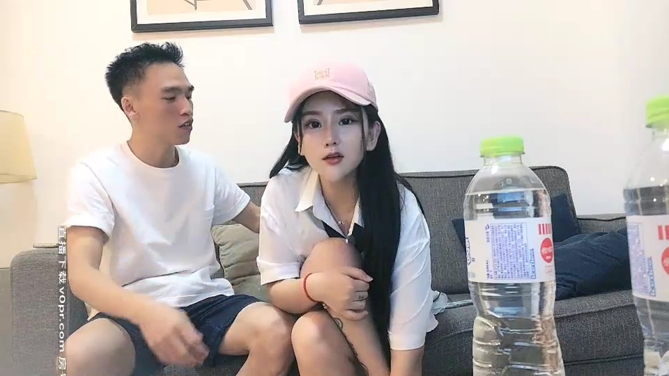 午夜尋花粉色鴨舌帽襯衣紋身妹子