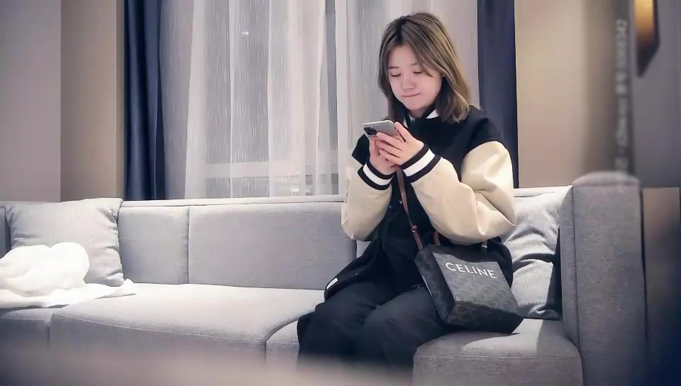 LOVE小天第二場約了個顏值不錯花臂紋身萌妹子啪啪，白皙美乳特寫口交大力抽插猛操