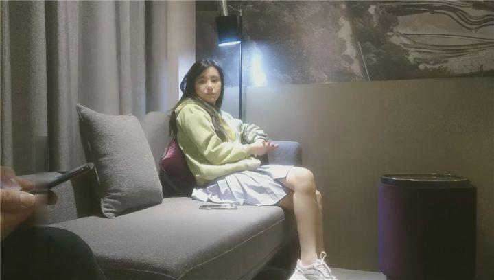 3000約炮清純學生妹，膚白貌美身材好，美乳聳動溫柔體貼，1080P修復版