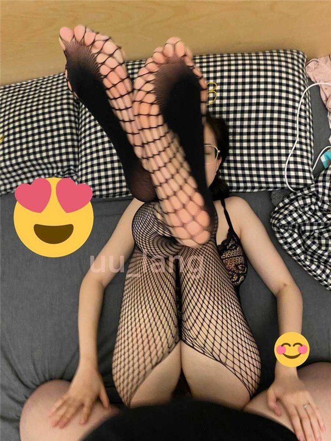 超猛泡妞推特大神『狼少』大尺度性愛私拍 無套抽插操爆裂黑絲女神 蒙眼操更有感覺 高清私拍55P