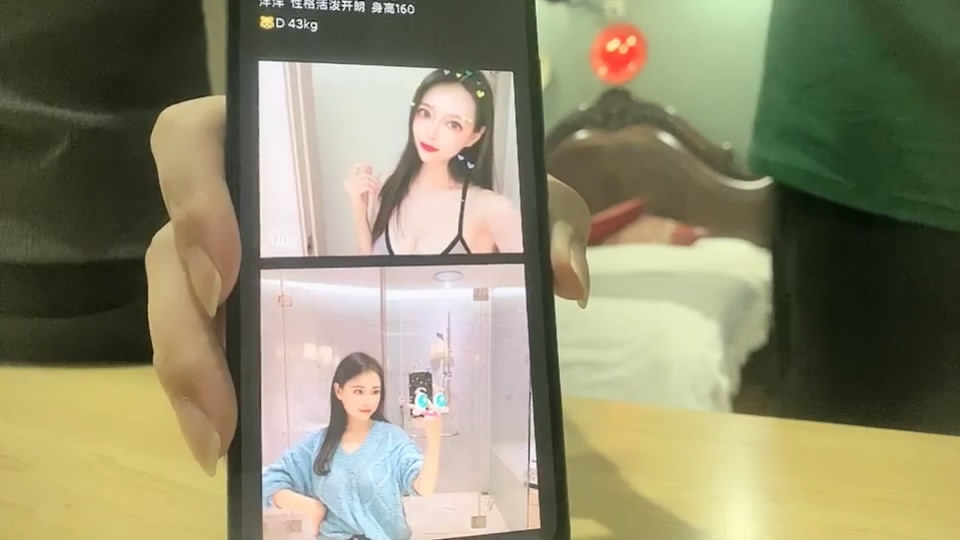 酒店公寓高價網約週邊身高160性格活潑開朗小美女洋洋服務上流人瘦奶大急不可待沙發上就開始搞被誇獎J8好大