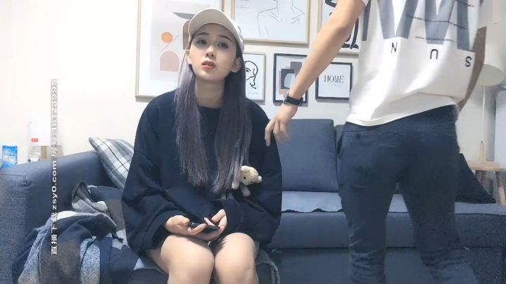 高顏值鴨舌帽妹子，翹屁股掰穴69口交大力抽插猛操