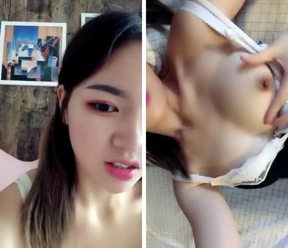 長相清純小虎牙美女第三季-床上漏奶漏尿尿誘惑秀逼逼粉嫩喜歡不要錯過