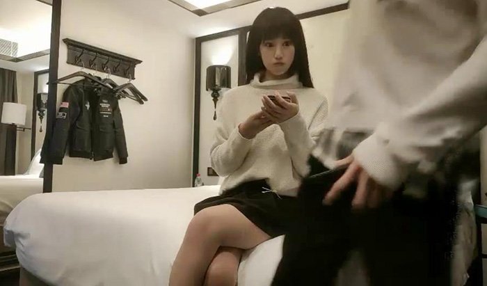 喜歡笑的清純妹子，活很好人還很勤快，洗鴛鴦浴很貼息的給你洗澡，做愛調情衣服一件一件脫下來更有感覺