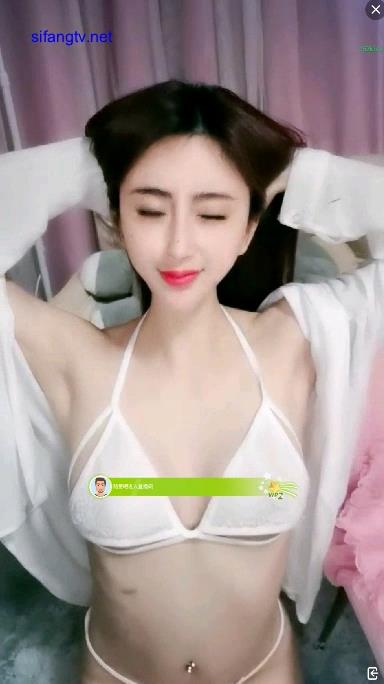 硬貨 170空姐模特 女神降臨 【婭婭】想舔 全身粉嫩粉紅的，騷氣揉奶勁舞誘惑，紫薇摸陰蒂，發騷叫床勾引金哥哥 長得真美