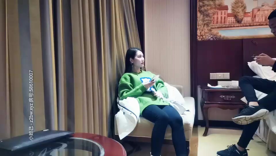 文軒探花黃先生約了個綠衣高顏值妹子啪啪，坐在身上摸奶舔弄口交特寫騎坐後入猛操