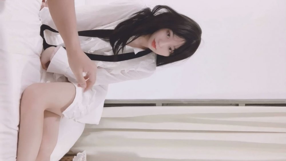 91最美女神 不見星空 眼鏡禦姐范被長屌網友後入美臀