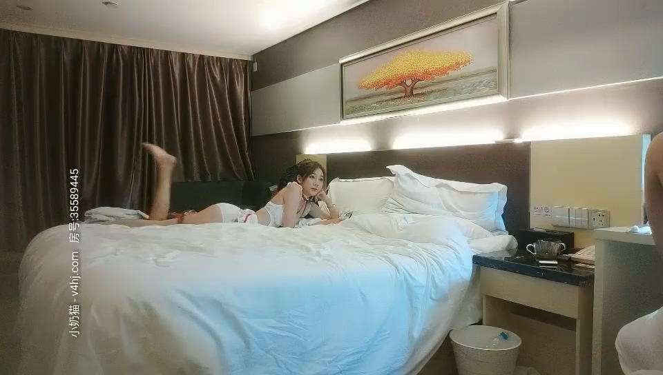 專注車模和空姐，極品女神模特連干兩炮，高潮噴水嬌羞捂臉，呻吟動人，新晉大神力作