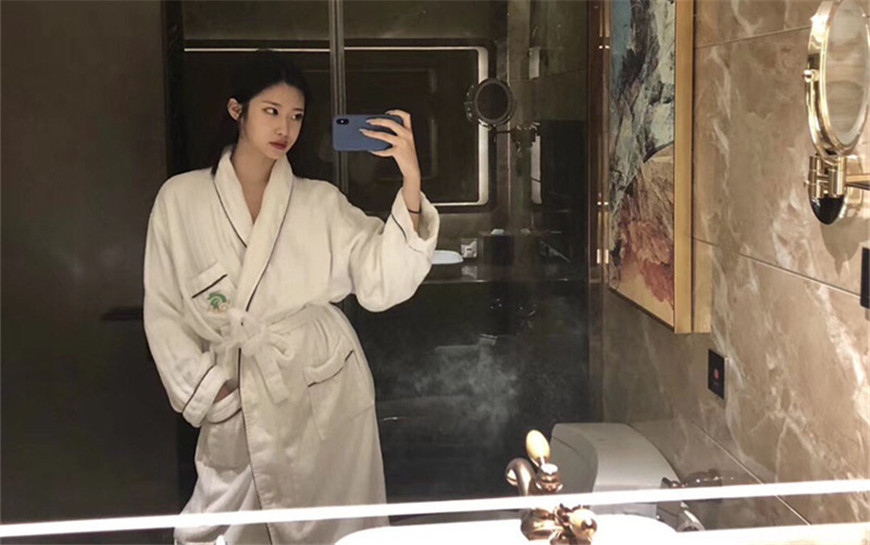 推特約炮大神JOKER約啪新作-約操細腰美臀鄰家小妹 無套后入蜜桃臀特有感覺 淫語調教