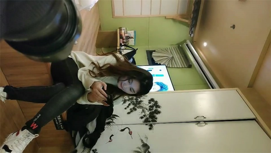 以拍照為名的啪啪私房拍攝現場曝光長腿黑絲暗黑兔女郎啪啪一頓猛操無套內射