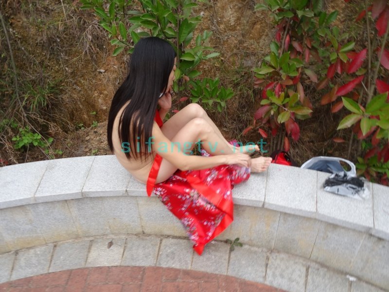 極品人妻與丈夫和群男淫亂群P亂交-人妻被操淫語張口就來-場面刺激