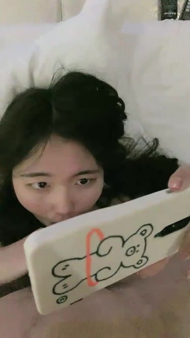 爆干騷妹雙馬尾粉穴JK裝妹子和炮友啪啪，翹起屁股用筆插菊花手指扣弄抽插猛操