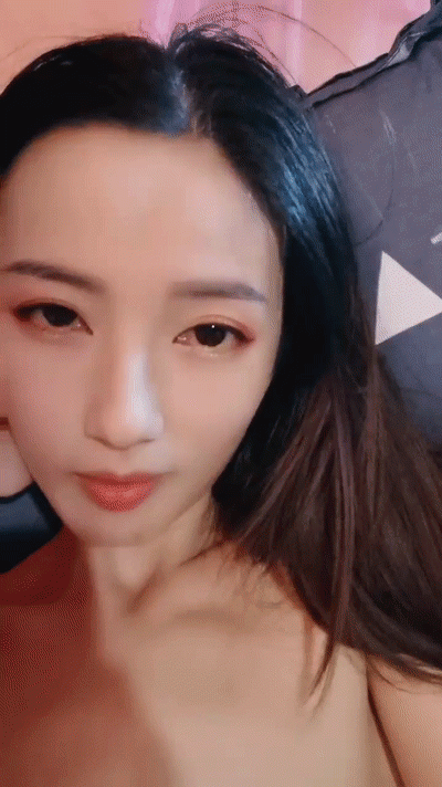 長相文靜長腿美臀新人妹子連體網襪激情啪啪，上位騎乘套弄自己動，抱著屁股快速抽插出白漿，抬腿側入堪比打樁機