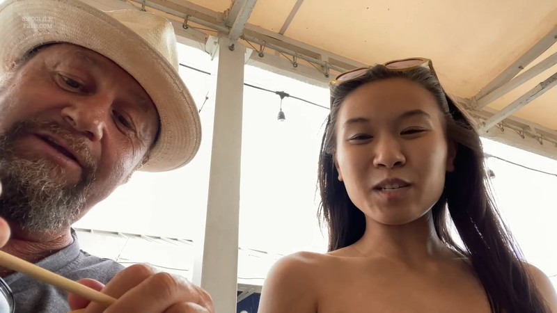 老外旅行街頭搭訕漂亮妹子帶回酒店操逼-各種姿勢把妹子搞定太爽了