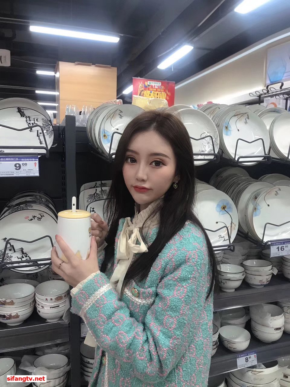 【極品肥臀人妻】偷情出軌人妻00后嫩妹肥臀多劇情啪啪 爆插00后小嫩穴 極品肥碩白臀 后入豐臀控福利