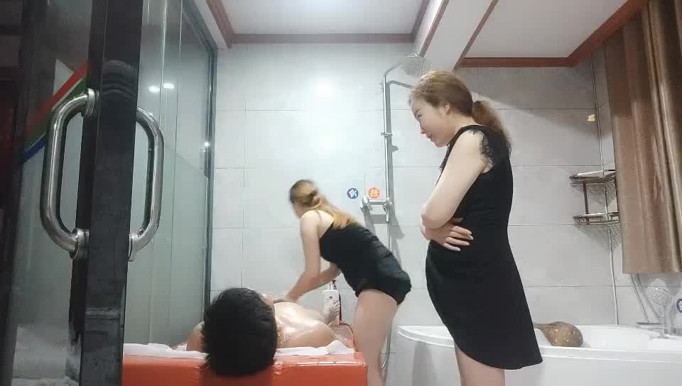 老楊探花叫倆老鴇玩雙飛