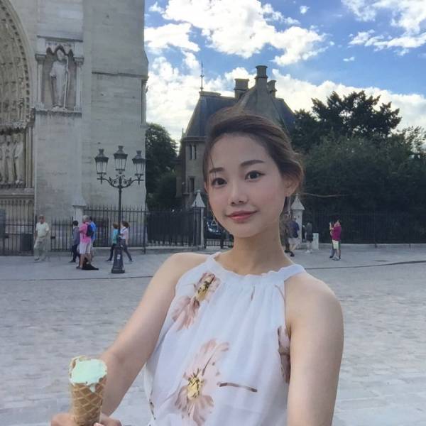 極品俊男靚女~身材巨好的男友持久力很威猛，艹得女主臉頰緋紅，呻吟聲一浪高過一浪