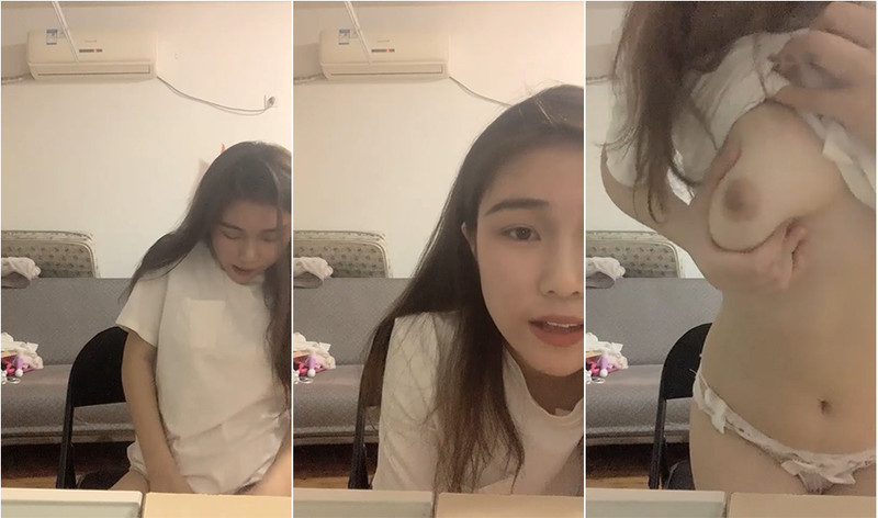 高顔值氣質校園女神和男友外出看電影，影院後排褕褕露出玩B，憋不住跑廁所啪啪