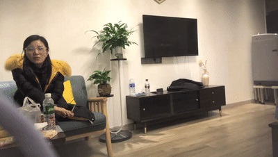 熟女丶探花氣質極品眼鏡人妻，仙丹加持，高清拍攝 側入爆插小穴，主動騎乘猛坐