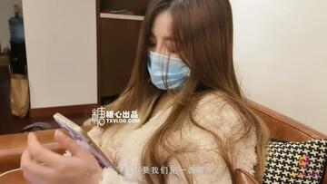 糖心出品嫂子老公出差約炮網游認識的網友酒店開房穿著性感情趣內衣做愛