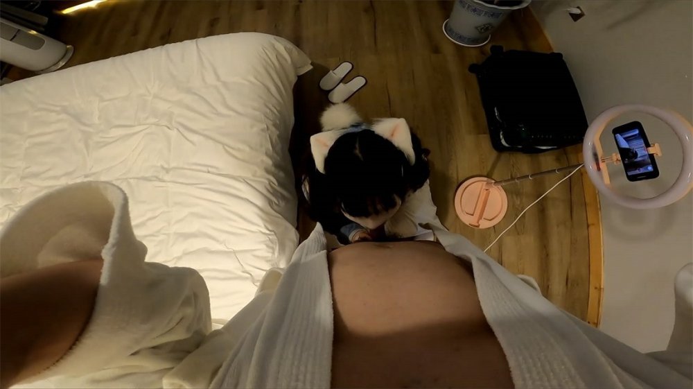 [MP4/342MB] 超幻3D視覺爆操雙馬尾蘿莉女友喵喵 從客廳操到浴室 從浴室幹到車上