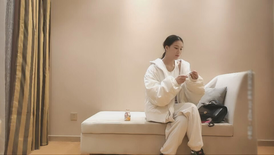 雙飛週邊，明星臉模特身材，雙姝爭艷配合默契，最近一段時間品質最高