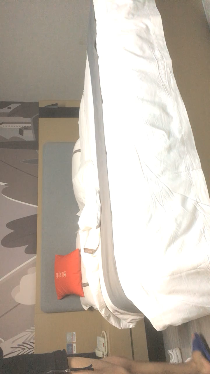 古月探花，泡良達人新作，離婚沒多久，28歲小少婦，超清設備，菊花鮑魚抽插